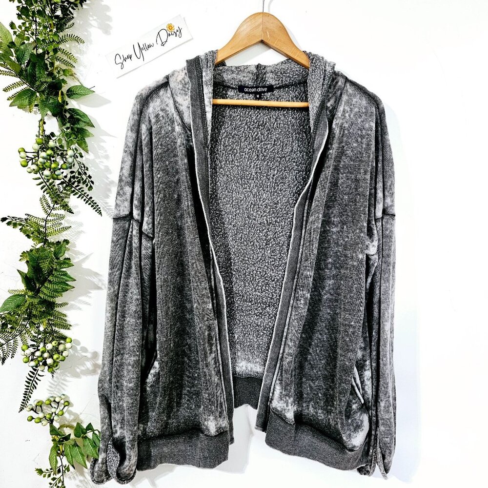Ocean Drive Womens‎ Gray Hooded Cardigan M Surfer Faded Distressed~SW107.11